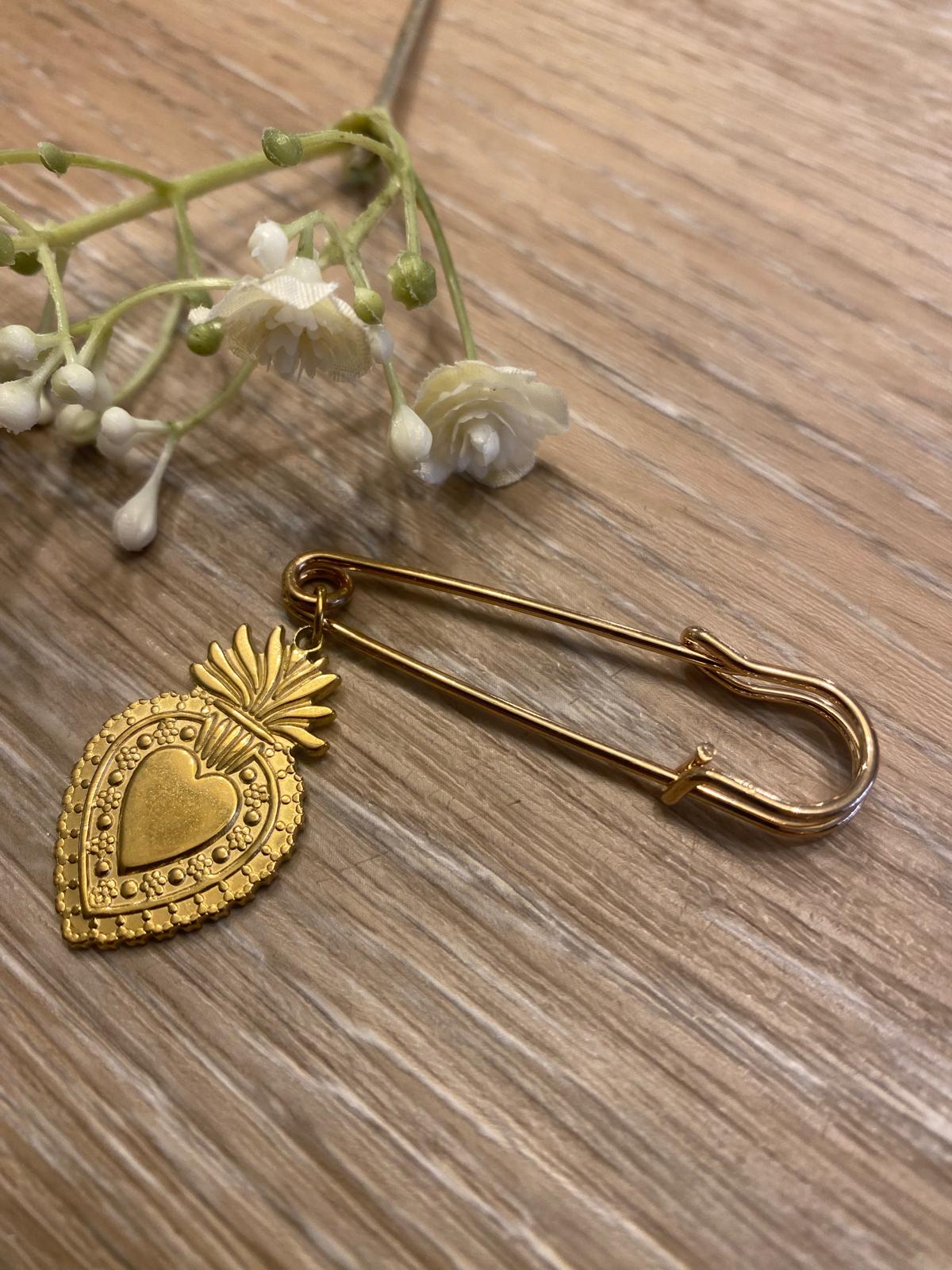 Broche épingle "Coeur sacré" - & + de plaisirs